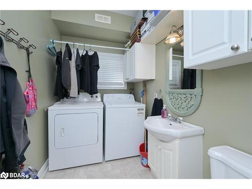 285-287 Barrie Street, Essa, ON - Indoor Photo Showing Laundry Room