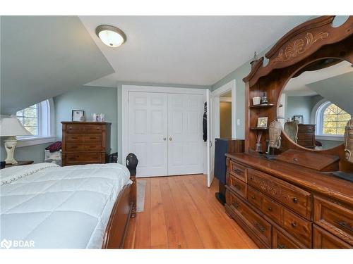 285-287 Barrie Street, Essa, ON - Indoor Photo Showing Bedroom