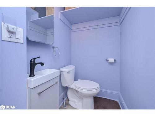 285-287 Barrie Street, Essa, ON - Indoor Photo Showing Bathroom