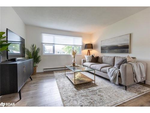 2644 Dorsett Drive, Sudbury, ON - Indoor Photo Showing Living Room