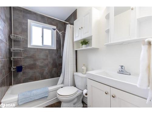 2644 Dorsett Drive, Sudbury, ON - Indoor Photo Showing Bathroom