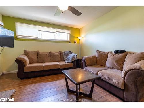 2644 Dorsett Drive, Sudbury, ON - Indoor Photo Showing Living Room