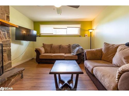 2644 Dorsett Drive, Sudbury, ON - Indoor Photo Showing Living Room