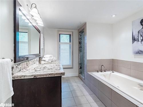 355 Golf Links Road, Ancaster, ON - Indoor Photo Showing Bathroom