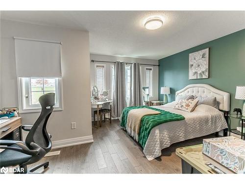 104 Stanley Street, Barrie, ON - Indoor Photo Showing Bedroom