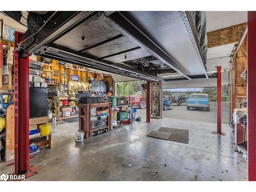 3805 Concession 7 Concession, Loretto, ON - Indoor Photo Showing Garage