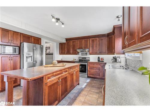 3805 Concession 7 Concession, Loretto, ON - Indoor Photo Showing Kitchen With Double Sink