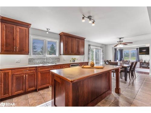 3805 Concession 7 Concession, Loretto, ON - Indoor Photo Showing Kitchen