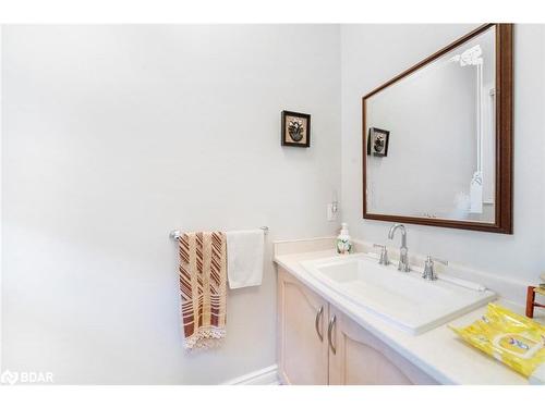 7 Sherwood Crescent, Tiny, ON - Indoor Photo Showing Bathroom