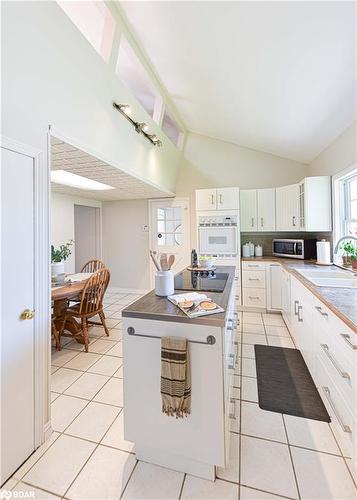 326 Crawford Street, Orillia, ON - Indoor Photo Showing Kitchen