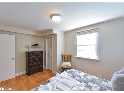 326 Crawford Street, Orillia, ON - Indoor Photo Showing Bedroom