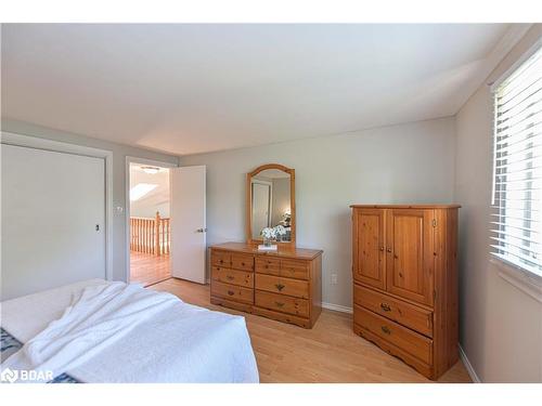 326 Crawford Street, Orillia, ON - Indoor Photo Showing Bedroom