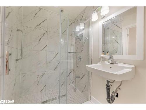 52 Settler Court, Brampton, ON - Indoor Photo Showing Bathroom