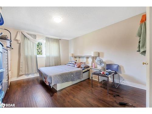 52 Settler Court, Brampton, ON - Indoor Photo Showing Bedroom