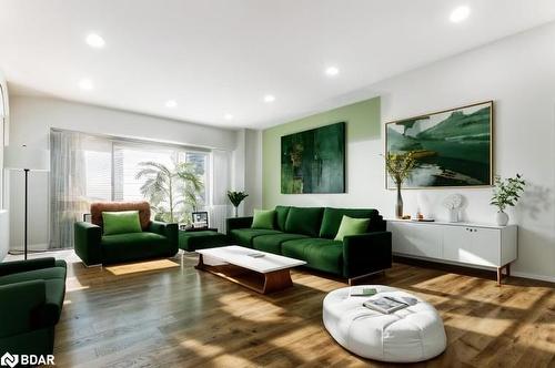 52 Settler Court, Brampton, ON - Indoor Photo Showing Living Room