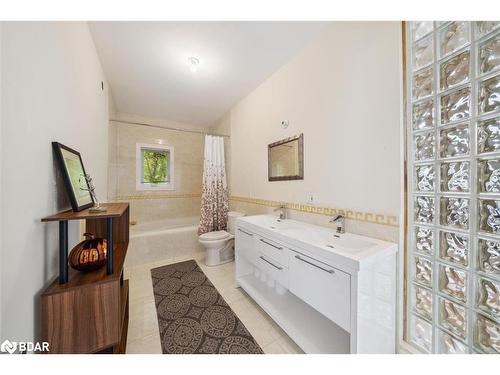 1616 Twelve Mile Lake Road, Minden, ON - Indoor Photo Showing Bathroom