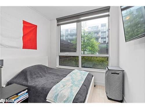 G-15-375 Sea Ray Avenue, Innisfil, ON - Indoor Photo Showing Bedroom