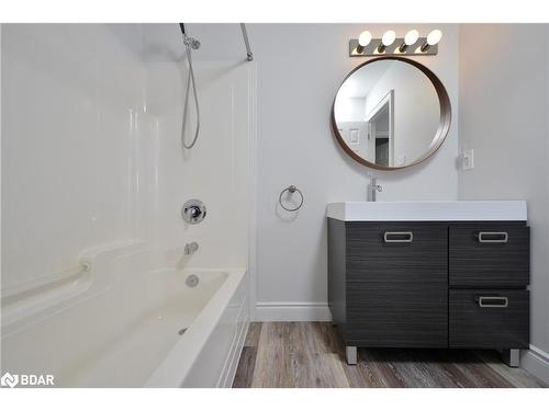 796 Coral Springs Lane, Midland, ON - Indoor Photo Showing Bathroom