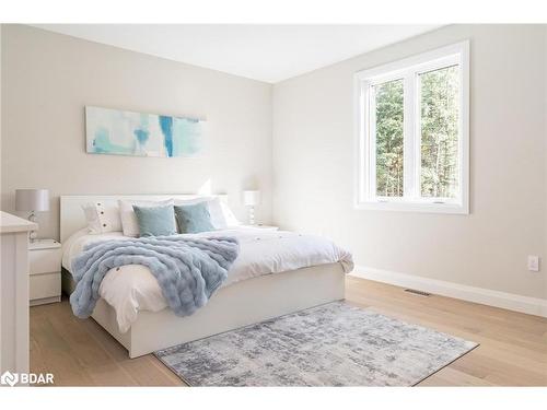 1250 Old Parry Sound Road, Utterson, ON - Indoor Photo Showing Bedroom