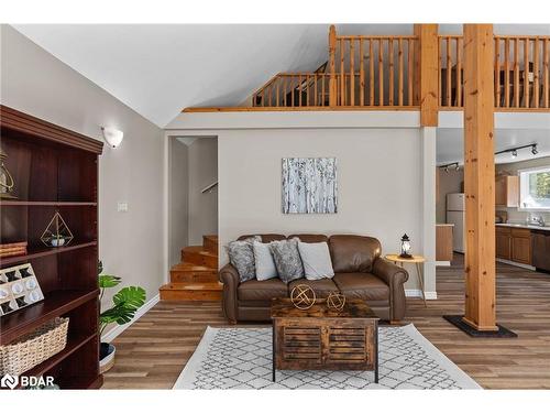 1150 Whites Road, Port Carling, ON - Indoor Photo Showing Living Room