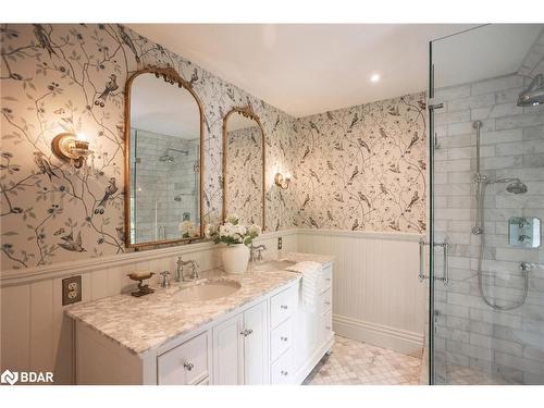 42 Burton Avenue, Barrie, ON - Indoor Photo Showing Bathroom