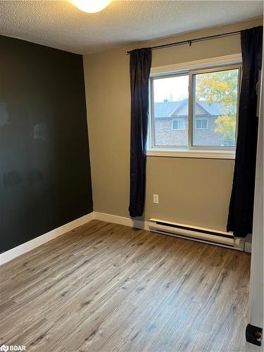 8-3 Sawmill Road, Barrie, ON - Indoor Photo Showing Other Room