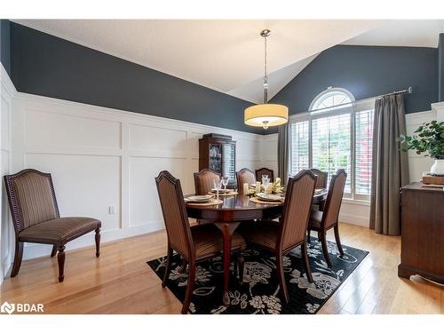 107 Cumming Drive, Barrie, ON - Indoor Photo Showing Dining Room