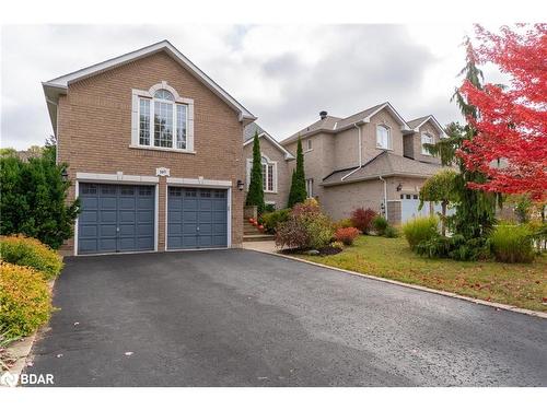 107 Cumming Drive, Barrie, ON - Outdoor With Facade