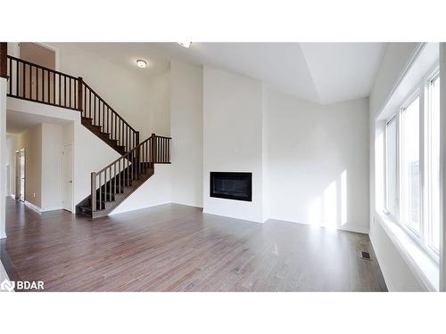 3067 Sandy Acres Avenue, Severn, ON - Indoor Photo Showing Other Room