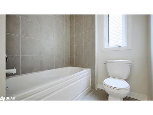 3067 Sandy Acres Avenue, Severn, ON - Indoor Photo Showing Bathroom