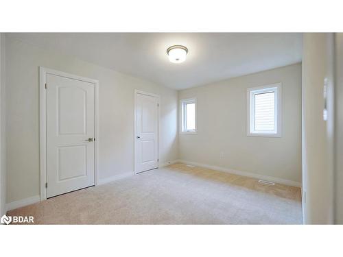 3067 Sandy Acres Avenue, Severn, ON - Indoor Photo Showing Other Room