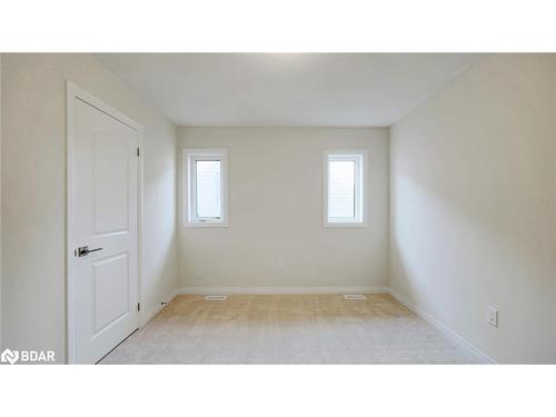 3067 Sandy Acres Avenue, Severn, ON - Indoor Photo Showing Other Room