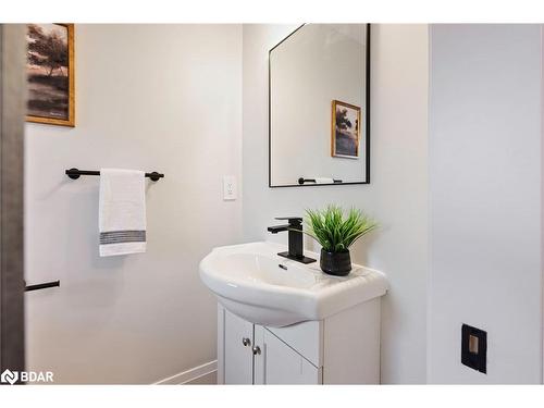 195 Sheffield Street, Dundalk, ON - Indoor Photo Showing Bathroom