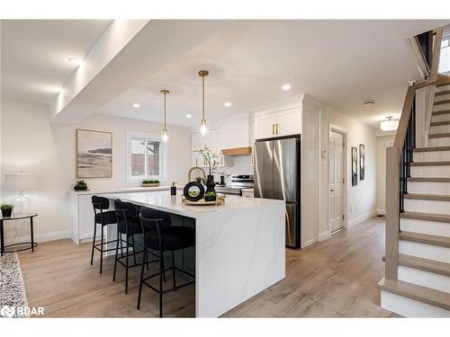 195 Sheffield Street, Dundalk, ON - Indoor Photo Showing Kitchen With Upgraded Kitchen