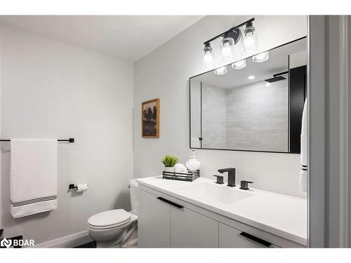 195 Sheffield Street, Dundalk, ON - Indoor Photo Showing Bathroom