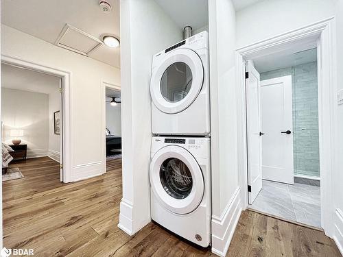 62 Shirley Avenue, Barrie, ON - Indoor Photo Showing Laundry Room