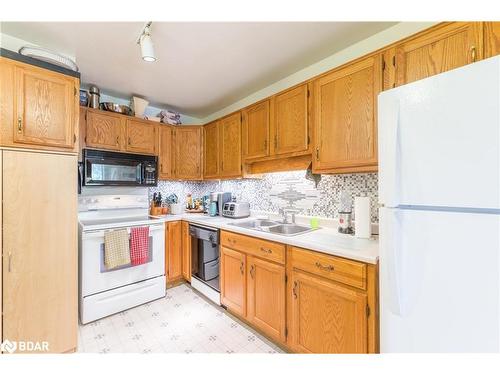 36 Champlain Crescent, Peterborough, ON - Indoor Photo Showing Kitchen With Double Sink