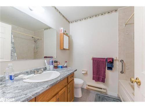 36 Champlain Crescent, Peterborough, ON - Indoor Photo Showing Bathroom