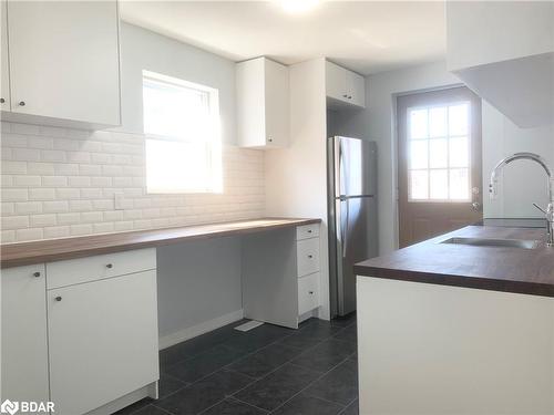 2 Flr-193 Wentworth Street N, Hamilton, ON - Indoor Photo Showing Kitchen With Double Sink