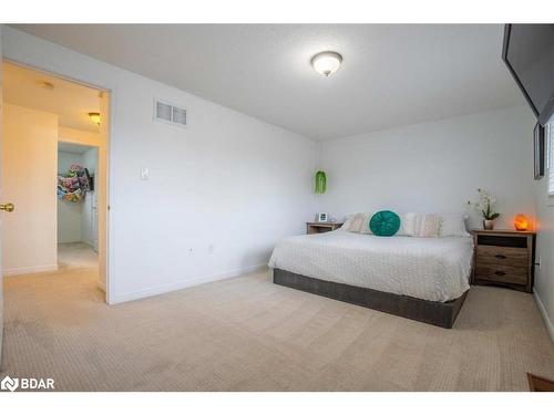 22 Mccausland Court, Barrie, ON - Indoor Photo Showing Bedroom