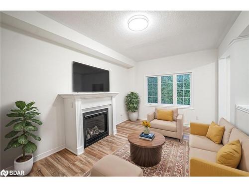 117 Hawkins Street, Georgina, ON - Indoor Photo Showing Living Room With Fireplace