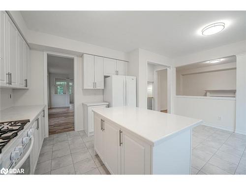 117 Hawkins Street, Georgina, ON - Indoor Photo Showing Kitchen