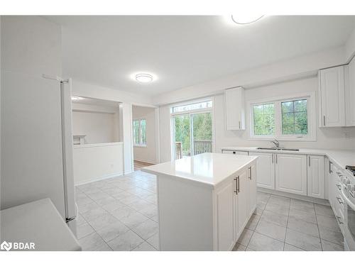 117 Hawkins Street, Georgina, ON - Indoor Photo Showing Kitchen With Double Sink