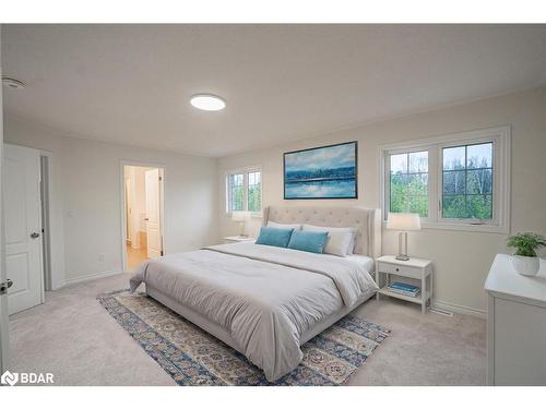 117 Hawkins Street, Georgina, ON - Indoor Photo Showing Bedroom