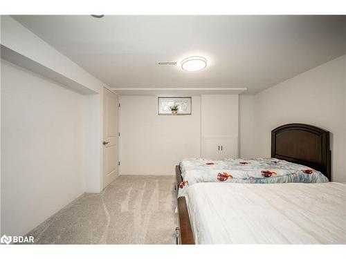 588300 County Road 17, Mulmur, ON - Indoor Photo Showing Bedroom