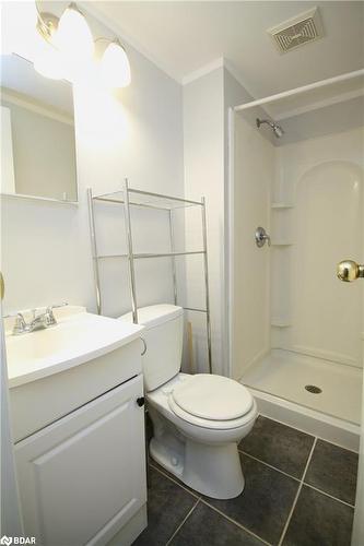 B-65 Springdale Drive, Barrie, ON - Indoor Photo Showing Bathroom