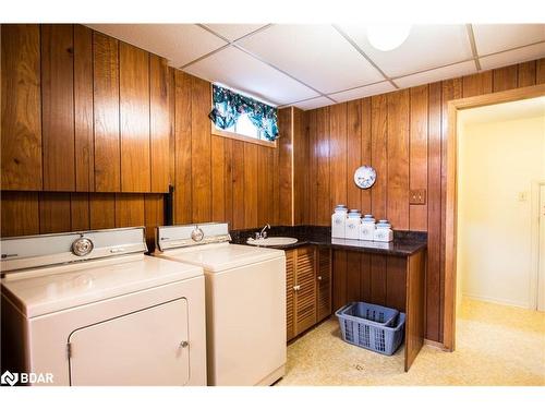 279 Cook Street, Barrie, ON - Indoor Photo Showing Laundry Room