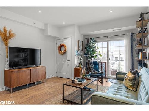 205-5 Greenwich Street, Barrie, ON - Indoor Photo Showing Living Room