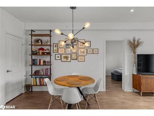 205-5 Greenwich Street, Barrie, ON - Indoor Photo Showing Dining Room