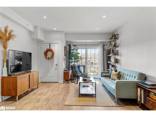 205-5 Greenwich Street, Barrie, ON - Indoor Photo Showing Living Room